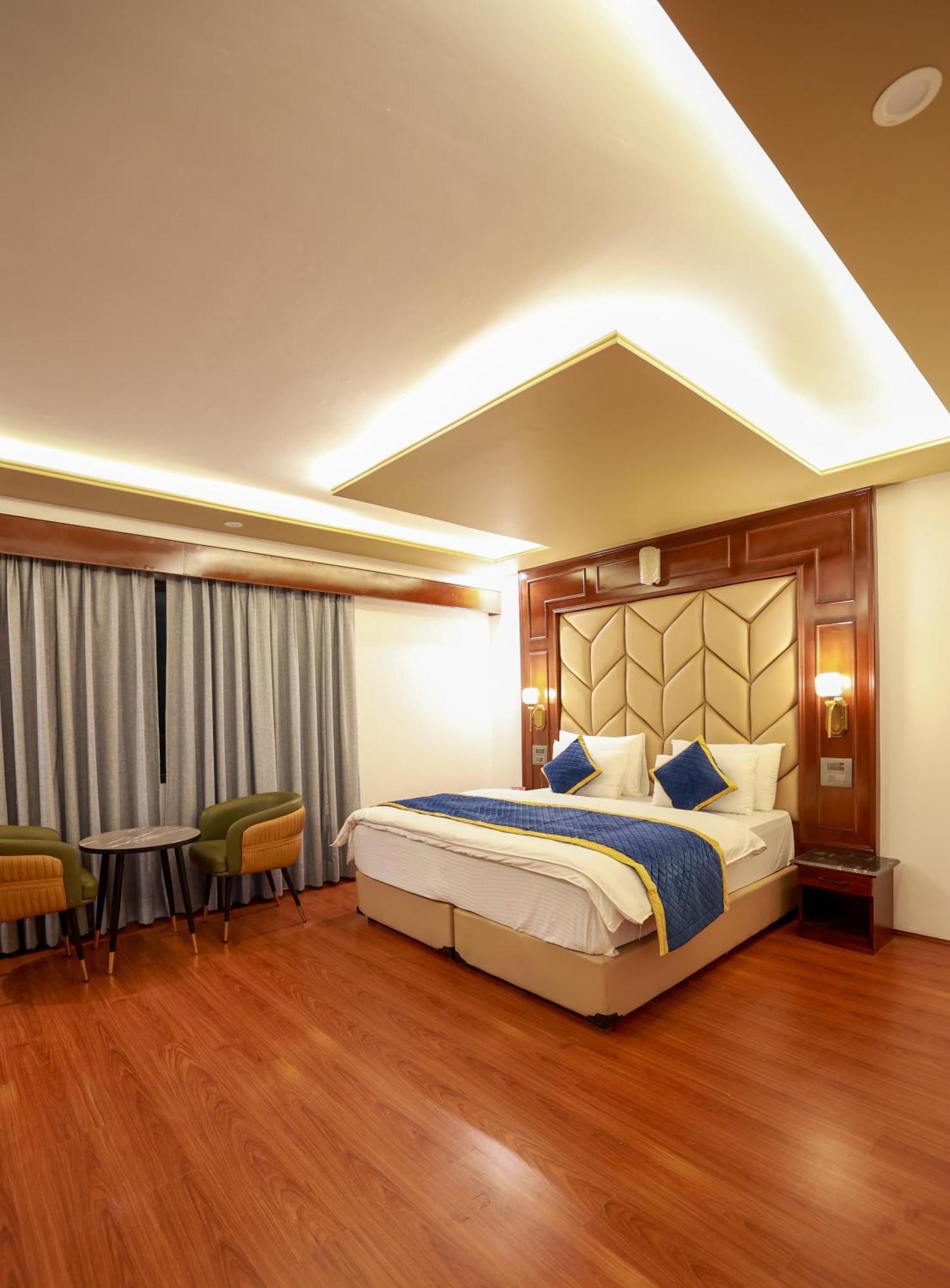 Hotel Chhutuk Heights カールギル エクステリア 写真